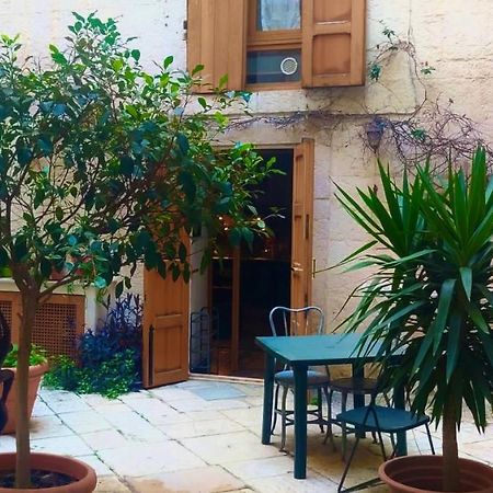 Traditional Apartment In Old City Bari Eksteriør billede