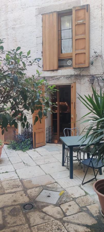 Traditional Apartment In Old City Bari Eksteriør billede